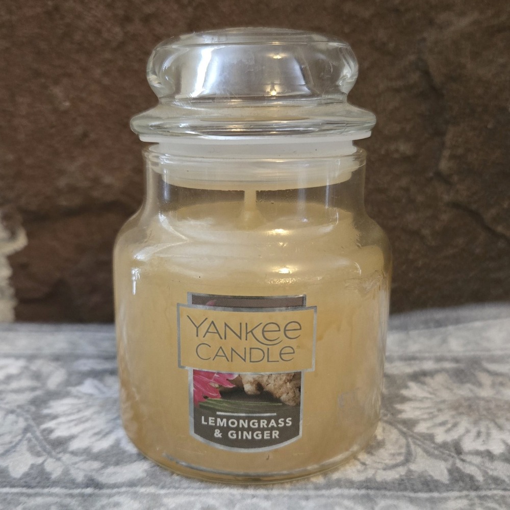 Yankee Candle LEMONGRASS & GINGER 3.7oz Small Jar